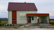 Srovnání dřevostavby a zděného domu. Každý má svá pro a proti