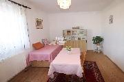 Exkluzivn� prodej bytu 2+1 (spoluvlastnick�ho pod�lu k budov�) ve �v�bov�