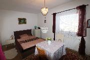 Exkluzivn� prodej bytu 2+1 (spoluvlastnick�ho pod�lu k budov�) ve �v�bov�