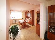 Exkluzivn� prodej rodinn�ho domu se zahradou, gar�� a hospod��skou bodovou v obci Such�