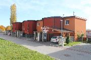 Nab�z�me k prodeji �adov� rodinn� d�m 4+kk v Jind�ichov� Hradci (Ot�n)