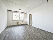 Nab�z�me k pron�jmu kompletn� zrekonstruovan� byt 3+1 v ulici Tele�sk� v Jihlav�