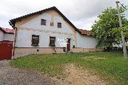 Prodej b�val� zem�d�lsk� usedlosti v obci Bude�