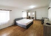 Prodej domu s uzav�en�m dvorem a novou st�echou v obci Budkov