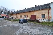 Prodej komerčního objektu a rodinného domu v Brtnici nedaleko krajského města Jihlavy.