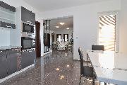Prodej nov� vysoce nadstandardn� vily o dispozici 7+1 s dvojgar��, exkluzivn� �tvr� m�sta M�ln�k