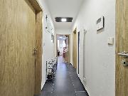Pronjem nzkonkladovho bytu 2+kk vetn vybaven, Jihlava,  ulice voz