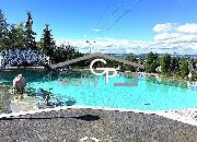 Prodej reziden�n� vily s pozemky v obci V�eln� u �esk�ch Bud�jovic