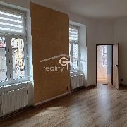 Pron�jem bytu 3+1, ul. t�. 28. ��jna, �esk� Bud�jovice