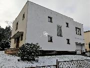 Pron�jem RD 5+1 s gar�� a zahradou, V�eln� u �. Bud�jovic