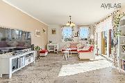 Modern� novostavba rodinn�ho domu 4+kk s kryt�m baz�nem a v�hledem na Bene�ov
