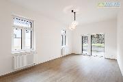 Prodej komernch prostor 64 m2 s terasou v centru Beneova