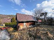 Stavebn� m�sto s budovou - R���ka