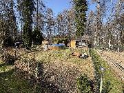 Zahradn� chatka s pozemkem.