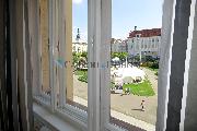 Pron�jem bytu 2+1 v centru Ostravy s balk�nem, Z�meck� ulice 