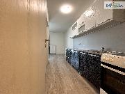 Pron�jem bytu 2+KK s balkonem a parkovac�m st�n�m ve Zb�chu.