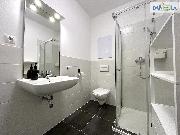 Pron�jem bytu 2+KK s balkonem a parkovac�m st�n�m ve Zb�chu.