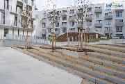 Pron�jem novostavby bytu 1+kk s lod�i� a gar�ov�m st�n�m.