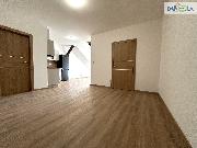 Pron�jem zcela nov�ho podkrovn�ho bytu 3+KK.