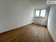 Pron�jem zcela nov�ho podkrovn�ho bytu 3+KK.