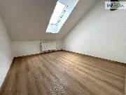 Pron�jem zcela nov�ho podkrovn�ho bytu 3+KK.