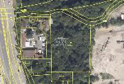 Prodej pod�lu 1/2 na pozemku a stavb�ch o celkov� v�m��e 6152m2, Chodovsk� ul., Praha 4