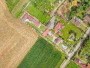 RD (3+kk) a chata (3+kk), 2 bazny + wellness, pozemek 2816 m2, Kvtov
