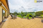 RD (3+kk) a chata (3+kk), 2 bazny + wellness, pozemek 2816 m2, Kvtov