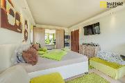 RD (3+kk) a chata (3+kk), 2 bazny + wellness, pozemek 2816 m2, Kvtov