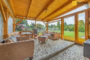 RD (3+kk) a chata (3+kk), 2 bazny + wellness, pozemek 2816 m2, Kvtov