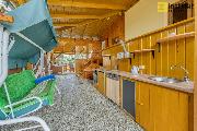 RD (3+kk) a chata (3+kk), 2 bazny + wellness, pozemek 2816 m2, Kvtov