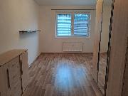 Pron�jem bezbari�rov�ho bytu 2+kk (50 m2) s kryt�m parkovac�m m�stem na ul. U Dlouh� st�ny, Jihlava