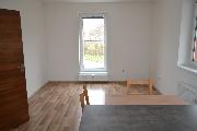 Pron�jem bezbari�rov�ho bytu 2+kk (46,50 m2) s parkovac�m m�stem na ul. U Dlouh� st�ny, Jihlava.