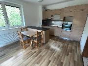 Pron�jem bezbari�rov�ho bytu 2+kk s parkovac�m m�stem, ul. U Dlouh� st�ny, Jihlava.