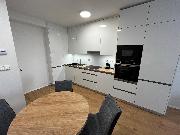 Pron�jem luxusn�ho bezbari�rov�ho bytu 2+kk, balk�n, gar�ov� st�n� - ���r nad S�zavou, ul.Hrn���sk�