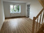 Pron�jem novostavby atypick�ho bytu 2+1 s galeri�, zahradou a parkov�n�m � Jihlava, Lesnov.