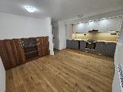 Pron�jem prostorn�ho bytu 3+1 (107 m2) s lod�i� a v�hledem do p��rody, Mal� Beranov, Jihlava.