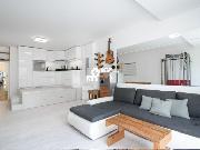 Prodej, prostorn byt 1 + kk, 47 m2, U Mlnskho kanlu, Praha 8 - Karln, sauna, terasa 26 m2