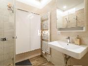 Prodej, prostorn byt 1 + kk, 47 m2, U Mlnskho kanlu, Praha 8 - Karln, sauna, terasa 26 m2