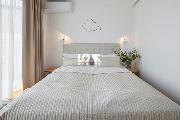 Pronjem, byt 2+kk, Holekova, Praha 5 - Smchov, 50 m2, terasa, recepce, nedaleko metra Andl