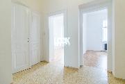 Pronjem, byt 2+kk, Maiselova, Praha 1 - Josefov, 74 m2, nezazen, centrum Prahy, u metra