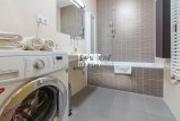 Pron�jem, byt 3+kk, Ostrovn�, Praha 1 - Nov� M�sto, 97 m2, soukrom� pavla�, v centru