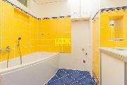 Pron�jem, byt po rekonstrukci 4+kk, P�seck�, Praha 2 - Vinohrady, balk�n, 112 m2,3 nepr�choz� pokoje