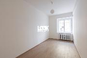 Pronjem, krsn byt 2+1, 55 m2, Pseck, Praha 3 - Vinohrady, 2 neprchoz pokoje, u metra Flora