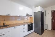 Pronjem, krsn byt 2+1, 55 m2, Pseck, Praha 3 - Vinohrady, 2 neprchoz pokoje, u metra Flora
