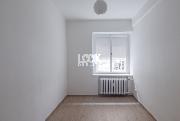Pronjem, krsn byt 2+1, 55 m2, Pseck, Praha 3 - Vinohrady, 2 neprchoz pokoje, u metra Flora