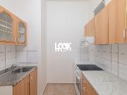 Pronjem, krsn byt 2+1, 58 m2, Pseck, Praha 3 - Vinohrady, 2 neprchoz pokoje, balkon, u metra