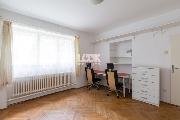 Pron�jem, kr�sn� byt 2+1, Podb�lohorsk�, Praha 5 - Sm�chov, 50 m2, 2 nepr�choz� pokoje, u parku