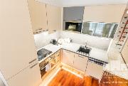 Pronjem, krsn byt 2+kk, 70 m2, Horsk, Praha 2 - Nov Msto, zahrada 20 m2, sauna, lodie