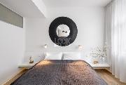 Pron�jem, kr�sn� byt 2+kk, Hole�kova, Praha 5 - Sm�chov, 50 m2, metro, bl�zko centra, �klid